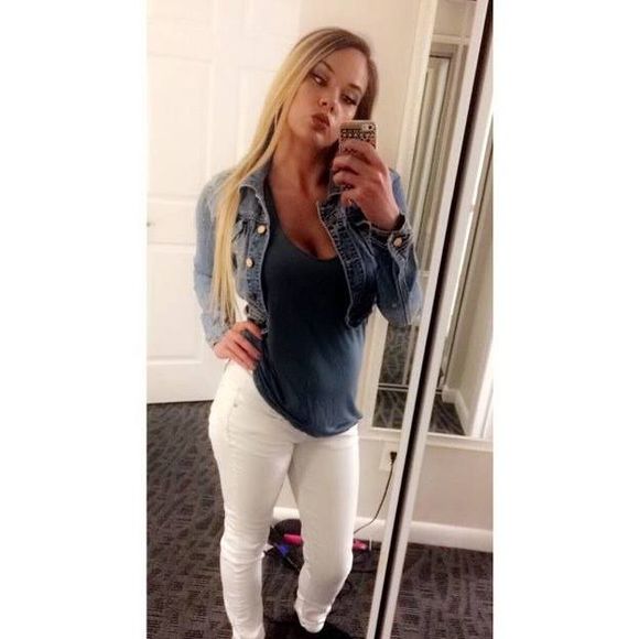 Meet your Posher, Kristin - Picture 1 of 1